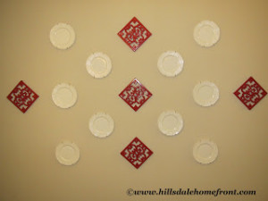 decorating with plates